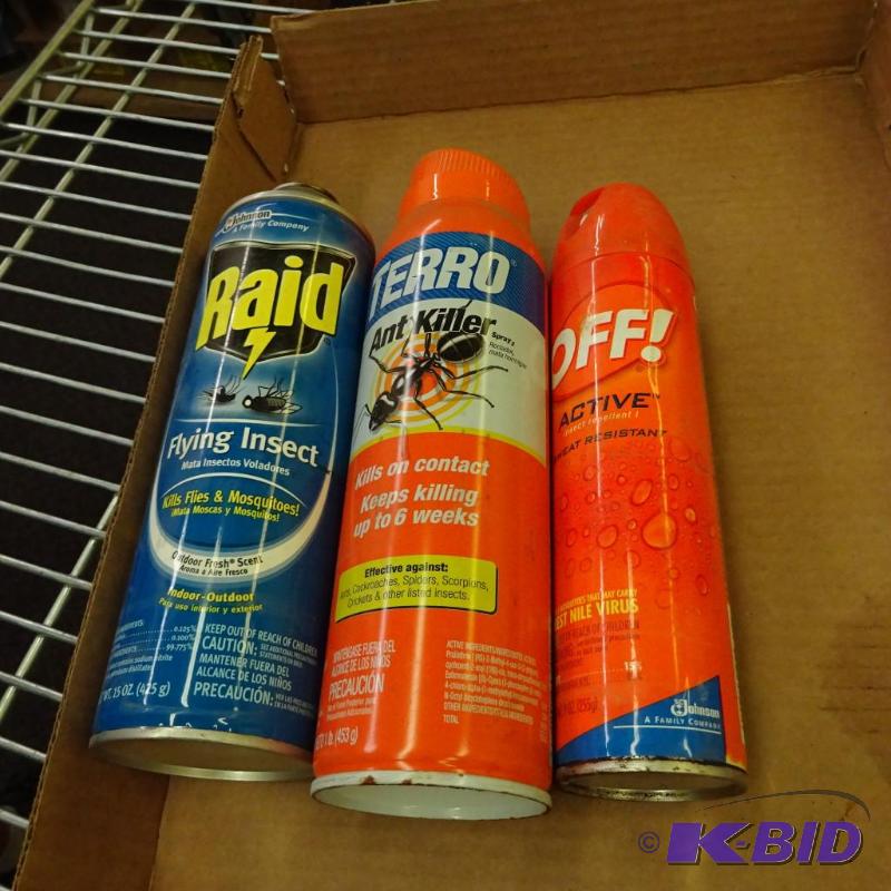 lot 128 image: NEW Pest Control Lot incl. 1 lb Terro Ant Kil...