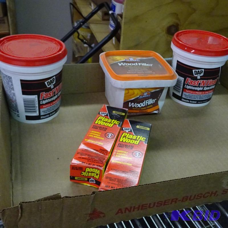 lot 137 image: 5 pc Lot New includes 2- DAP Fast N Final Lig...