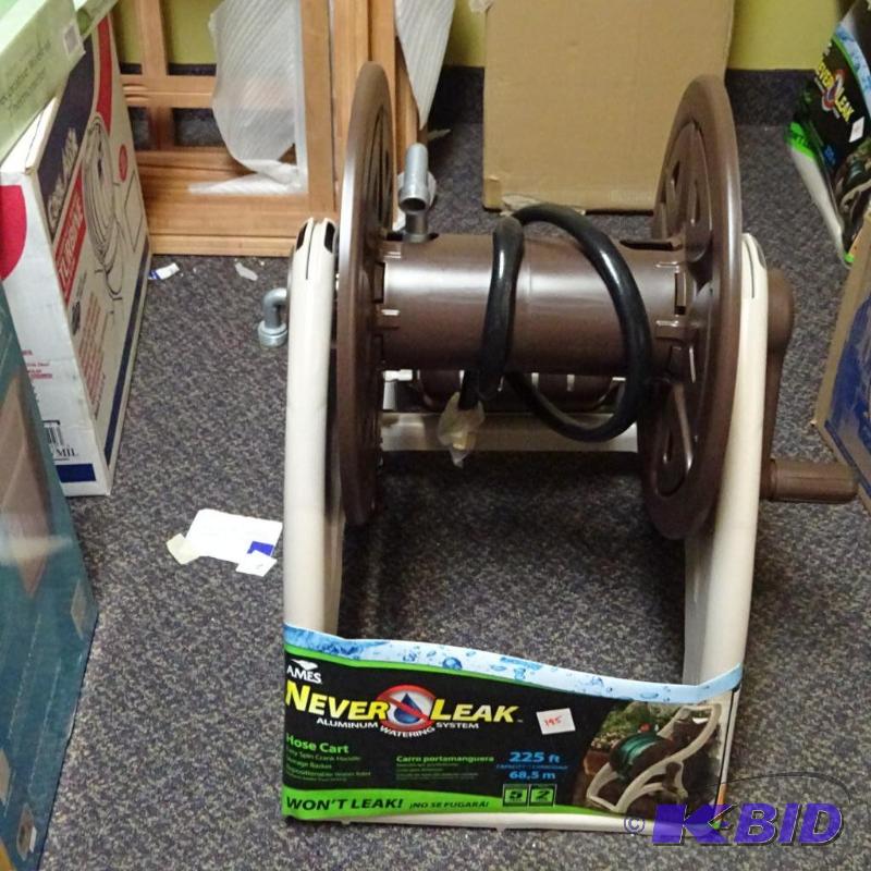 lot 195 image: Qty 1 New Ames Never Leak Aluminum watering s...