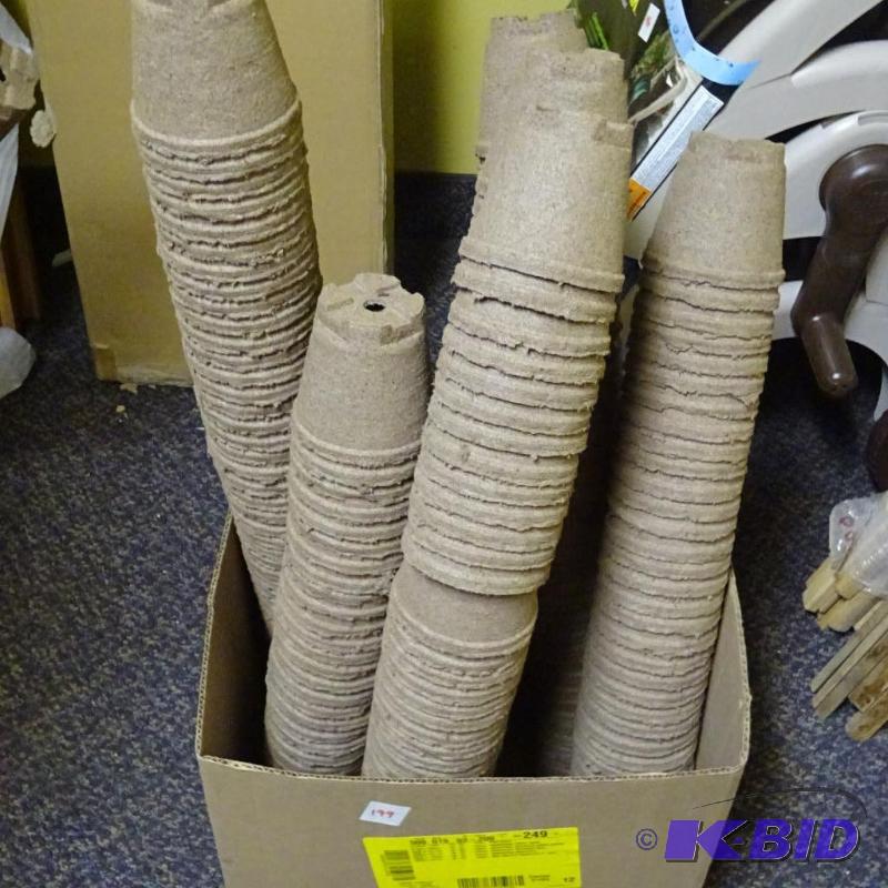 lot 199 image: Approx 200 New 4 Jiffy Peat Pots...