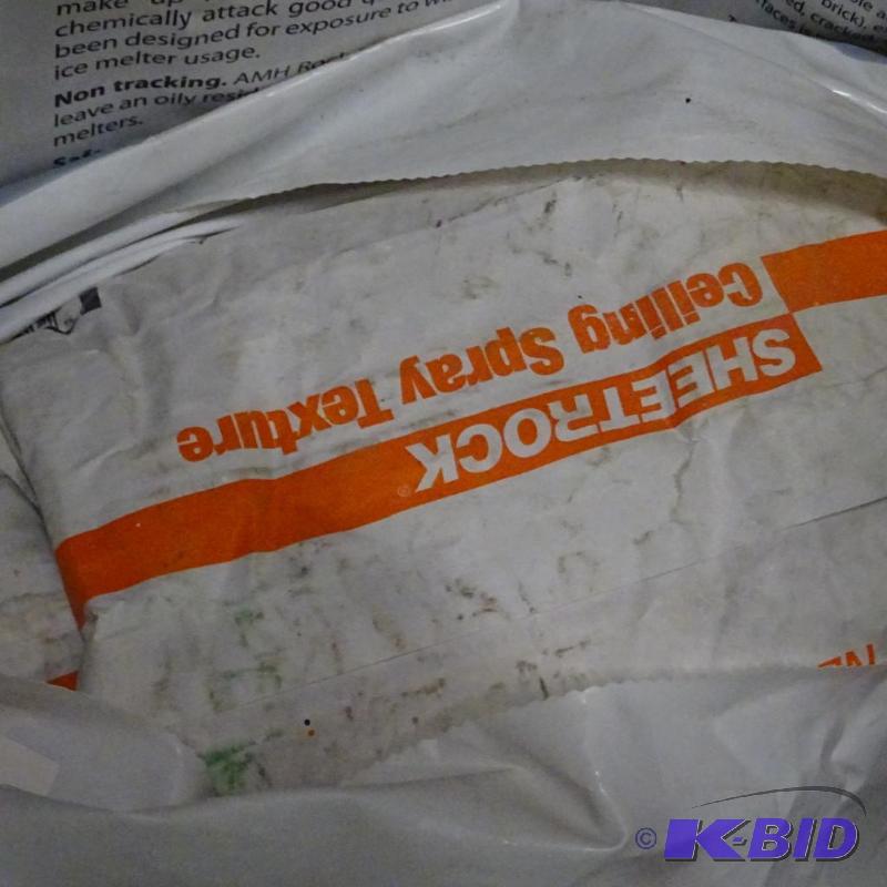 lot 207 image: Approx 80 lbs Sheetrock Qt ceiling spray comp...