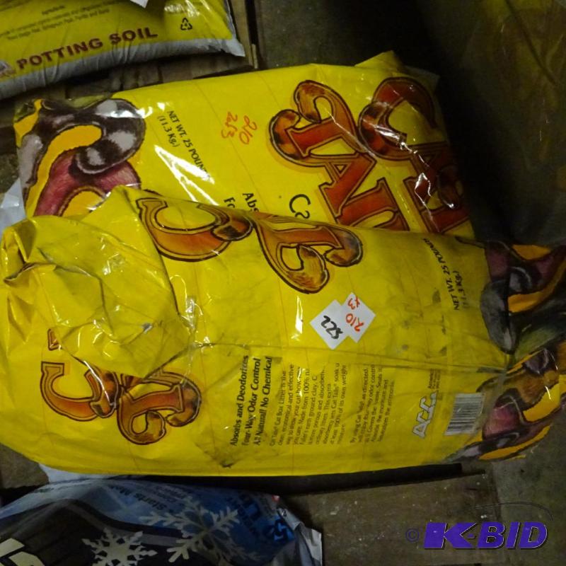 lot 210 image: Approx 50 lbs cat tails kitty litter...