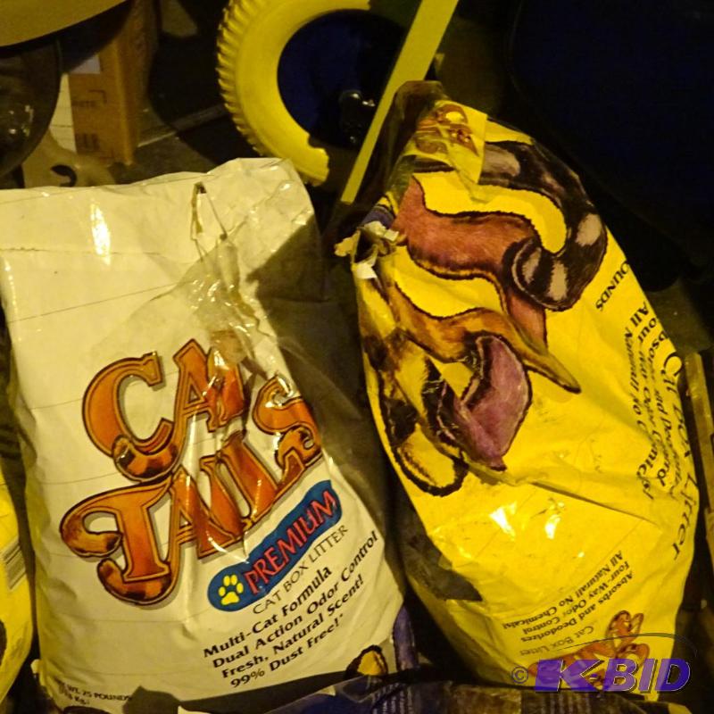 lot 245 image: Approx 70 lbs Cat Tails kitty litter...