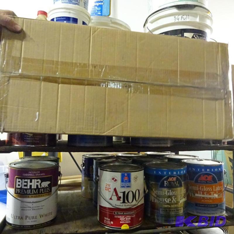 lot 255 image: ENTIRE SHELF Approx 11 gallons various paints...