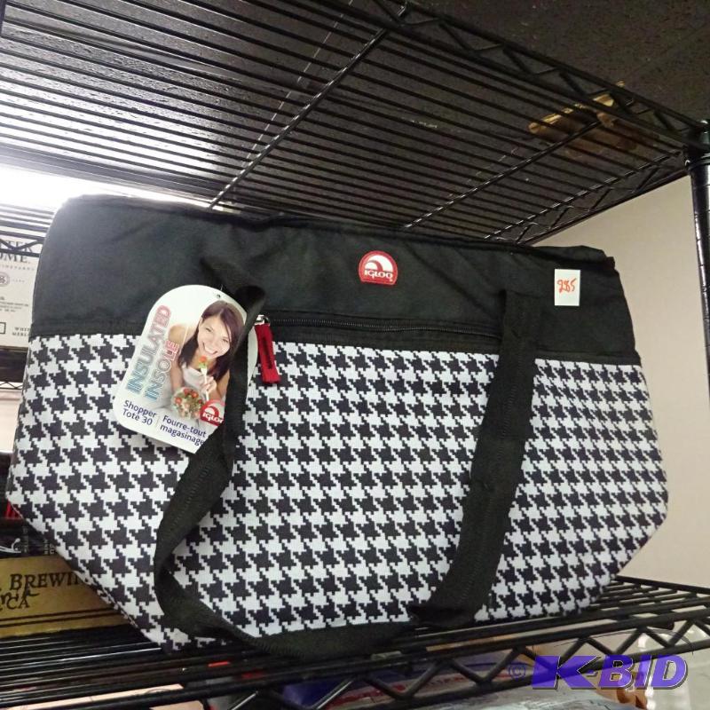 lot 285 image: NEW IGLOO Insulated Shopper Tote. 19 liter ca...