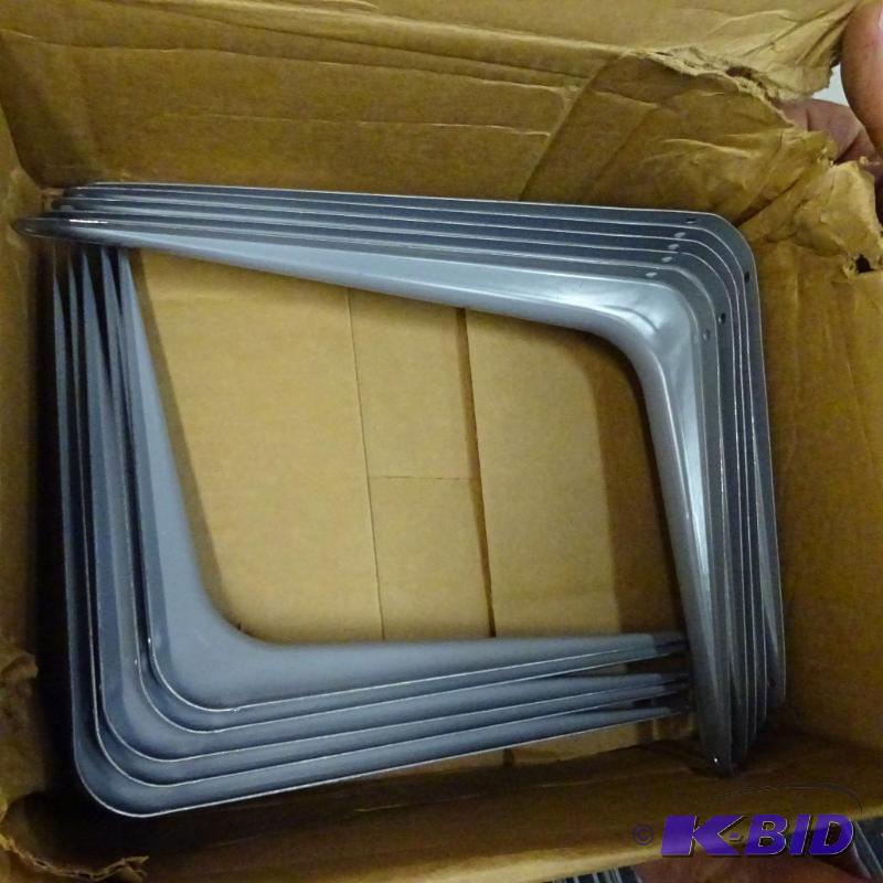 lot 30 image: NEW Qty 10 Stanley Model 211 Shelf Brackets, ...