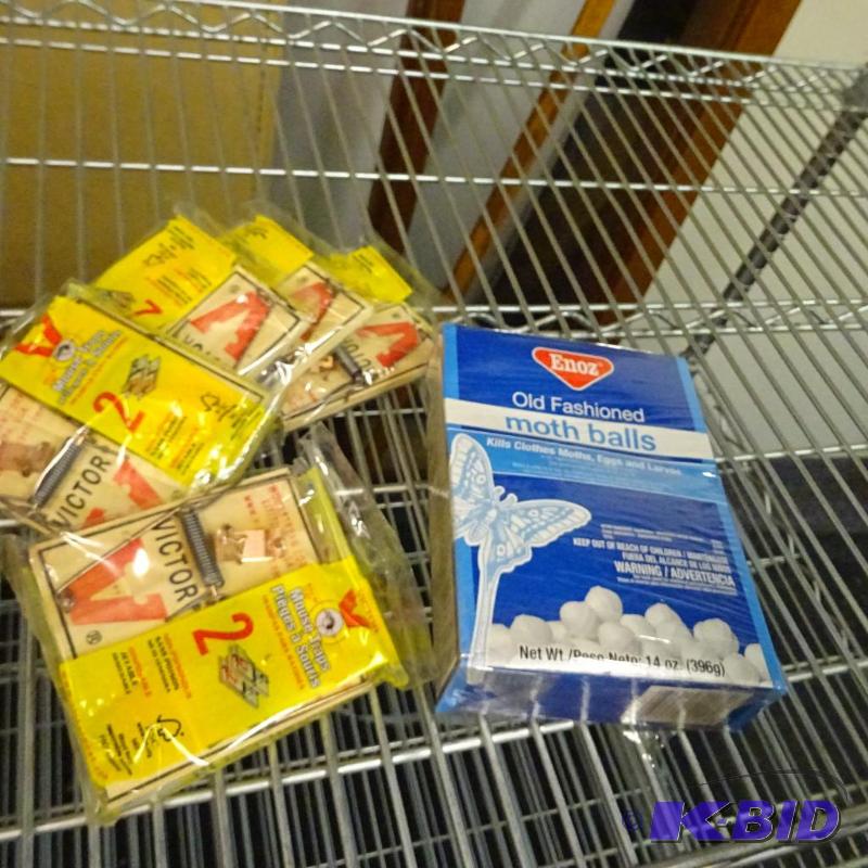 lot 32 image: NEW Pest Control Lot incl. 1 box Enoz Moth Ba...