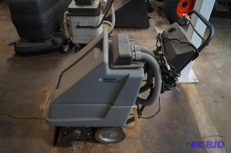 Advance Aqua Clean 15 Carpet Extractor