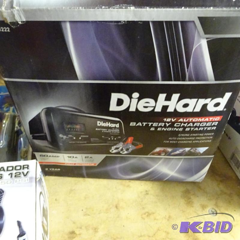 lot 136 image: NEW Die Hard 12 volt automatic Battrery Charg...