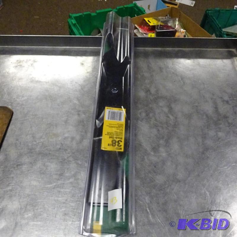lot 143 image: New ACE 38 in Lawnmower Replacement Blade Set...