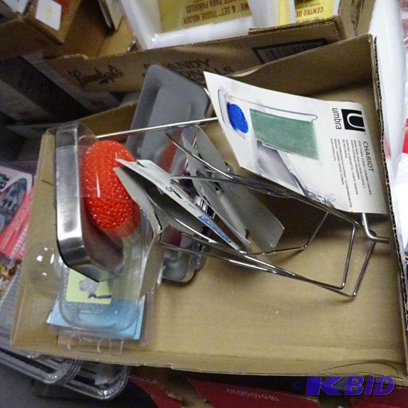lot 149 image: Qty 5 NEW Various Soap and Towel Holders for ...