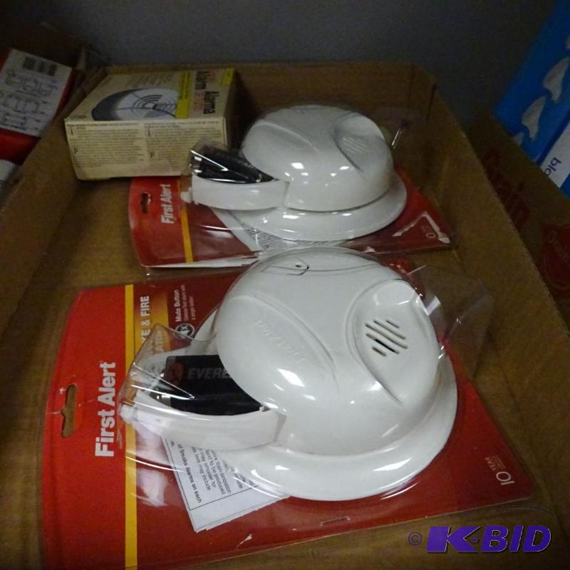 lot 178 image: Qty 3 NEW Smoke and Fire Alarms...