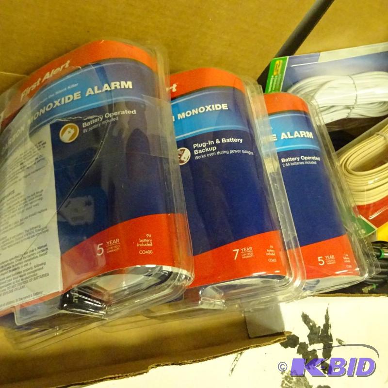 lot 220 image: 3 pc lot New First Alert CO2 alarms...
