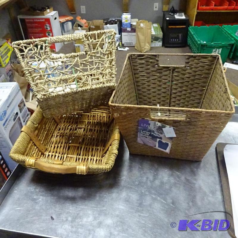 lot 24 image: NEW Basket Lot, Qty 3 paper rope and seagrass...