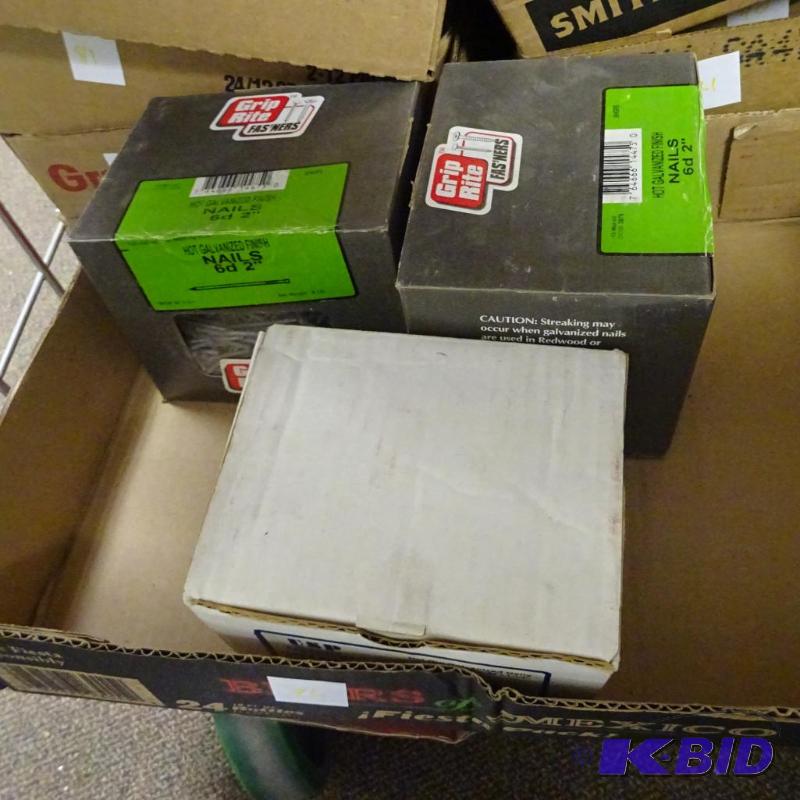 lot 76 image: Qty 3 NEW Boxes Hot Dipped Galvanized Nails. ...