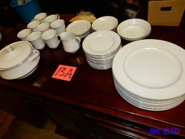 Crown Victoria China
