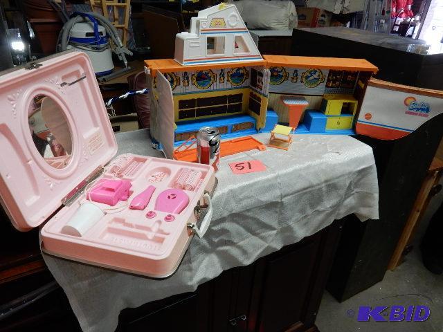BARBIE ITEMS