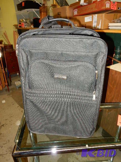 CARRY ON SUIT CASE