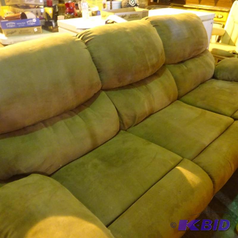 3 person couch. Ends recline...