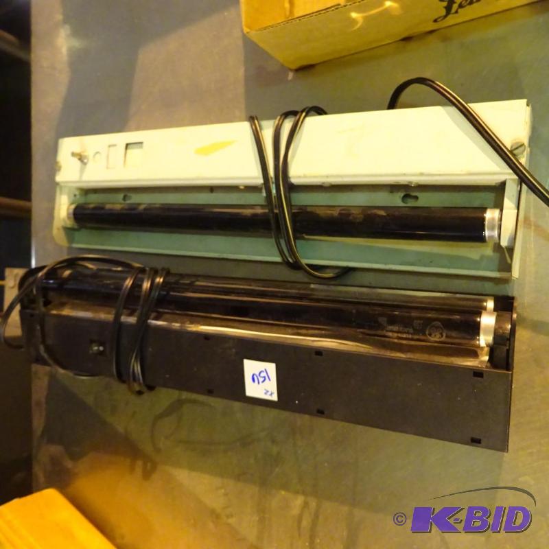 2 black lights. 18&quot...
