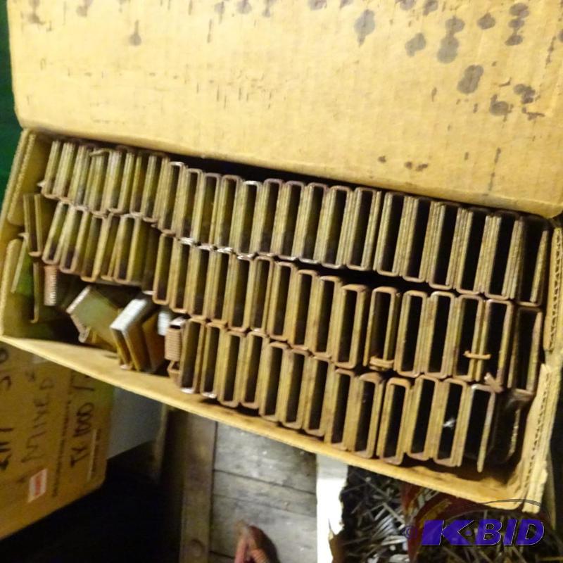 Senco 716 x 1 12 staples...
