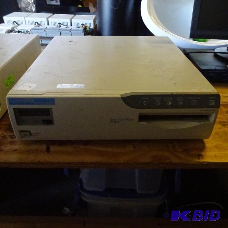 Image medical grade color video printer. UP-5...