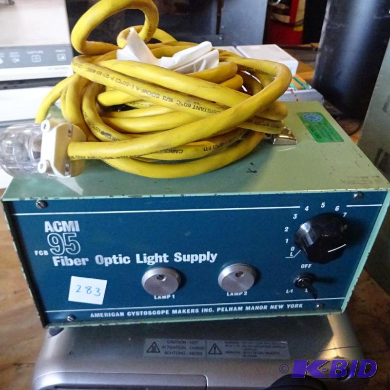 ACMI 95 fiber optic light supply...