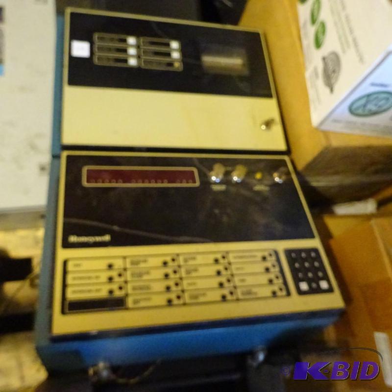 Honeywell machine program box. With printer...