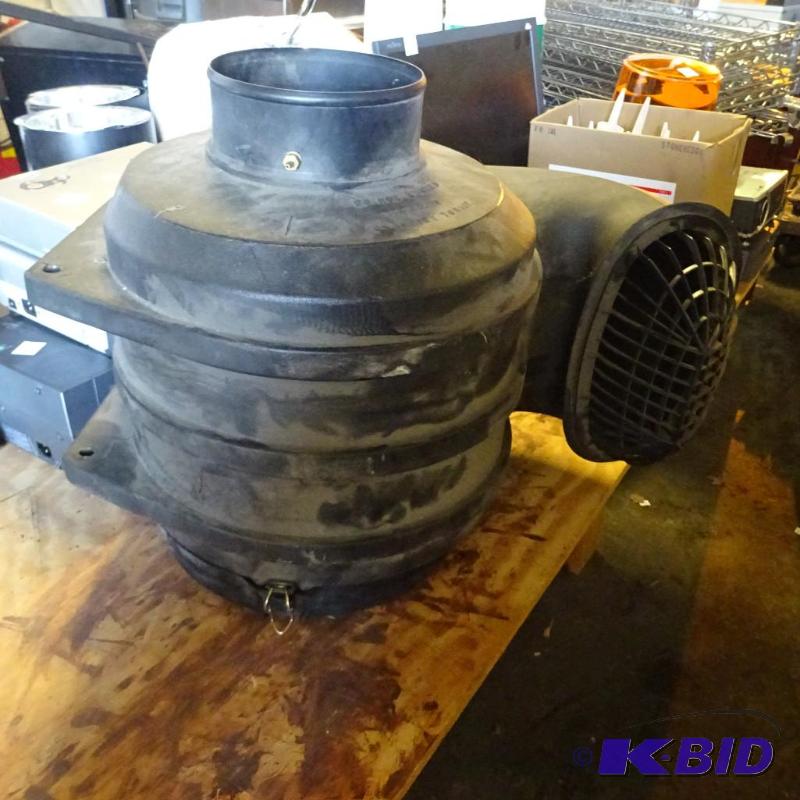 Donaldson Freightliner air cleaner assembly...