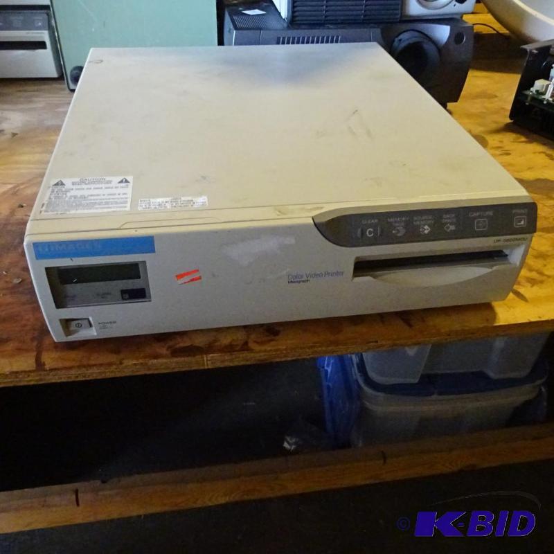 Image medical grade color video printer. UP-5...