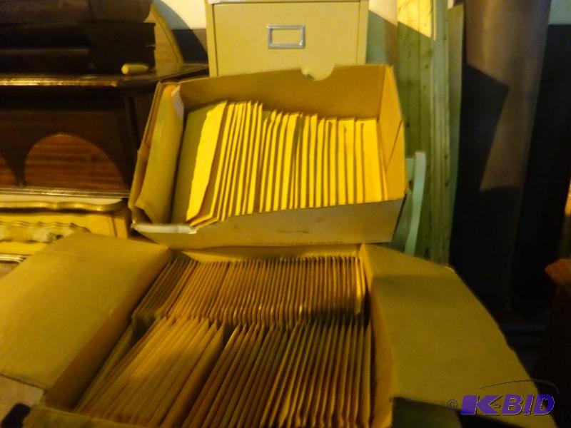 Approx 100 bubble envelopes....