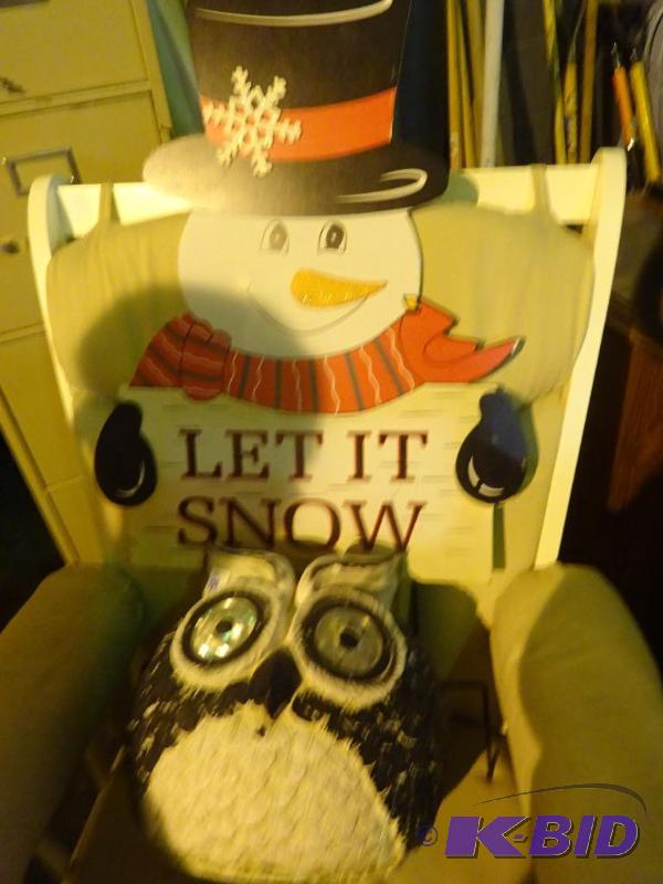 Solar lighted eye owl and let it snow sign...