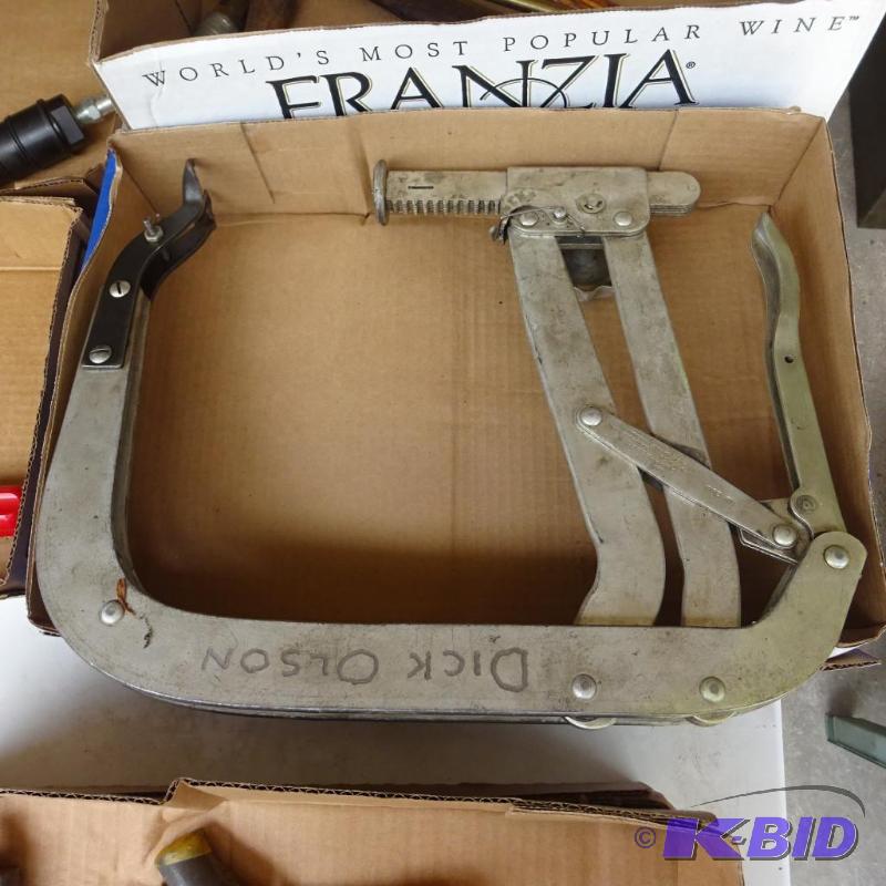 lot 105 image: Hand Operated Valve Spring Compressor...