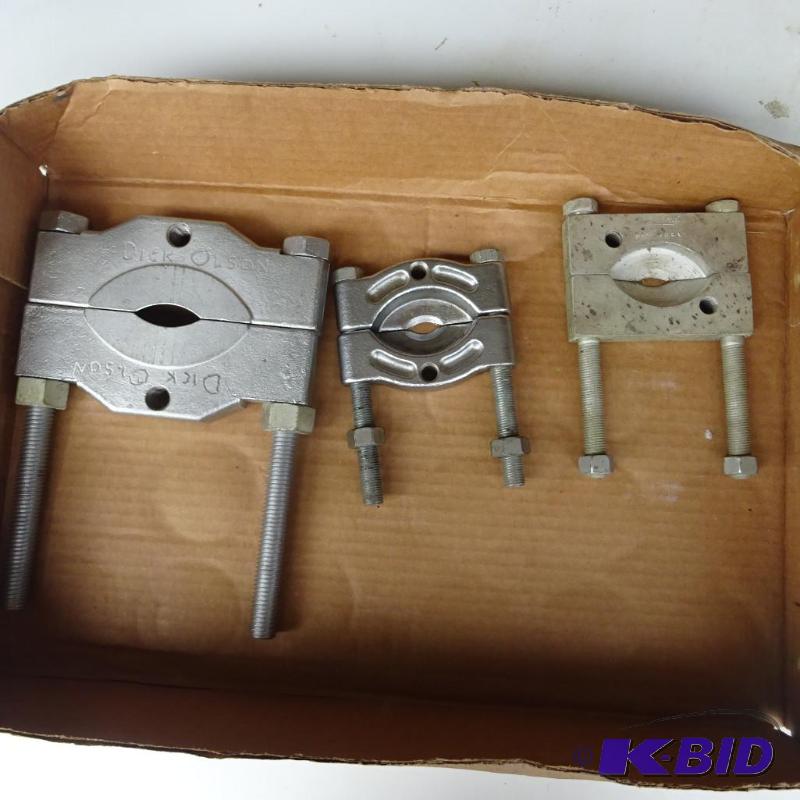 lot 121 image: Bearing Pullers...