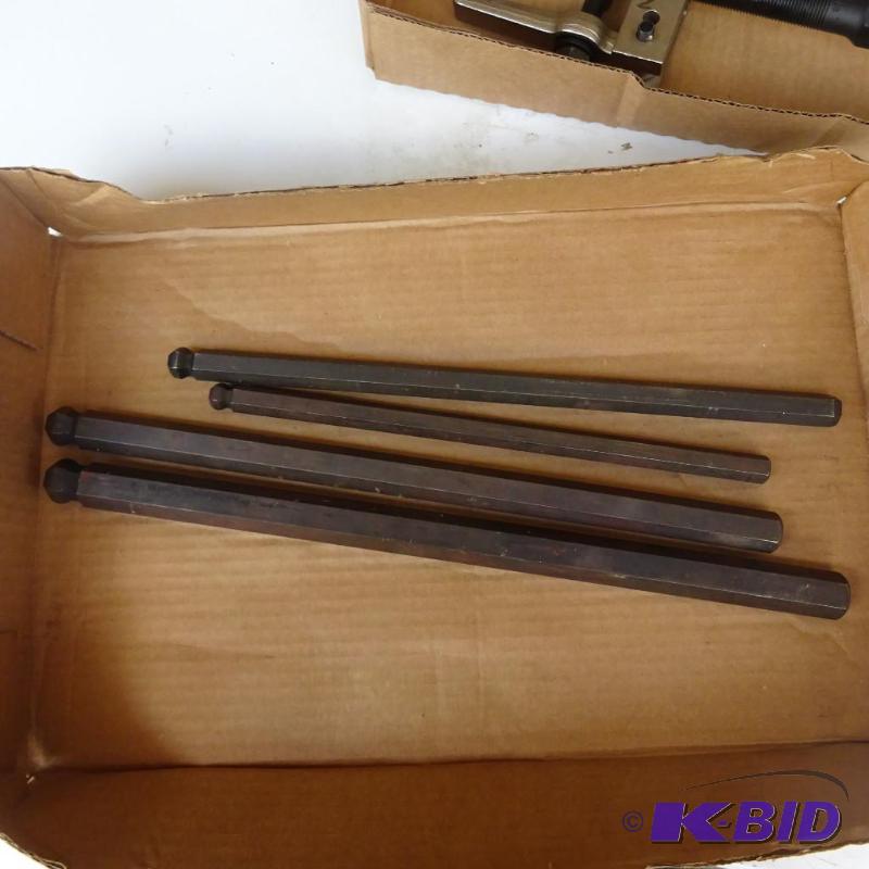 lot 171 image: Ball Socket Allens...