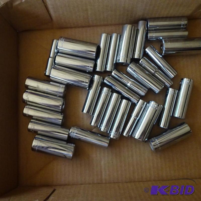 lot 191 image: Craftsman Sockets...