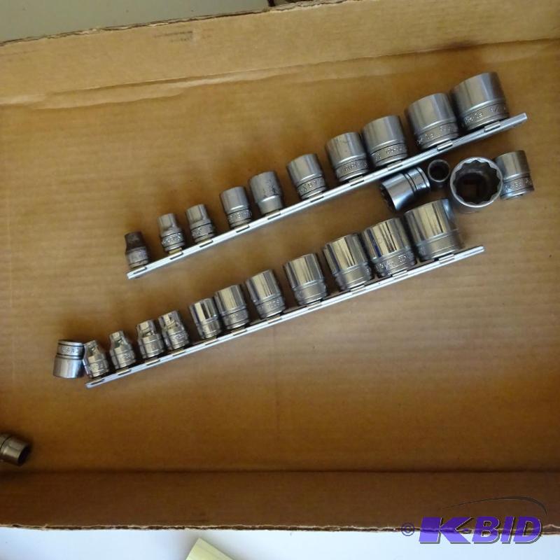 lot 202 image: Snap On 38 Drive Sockets...