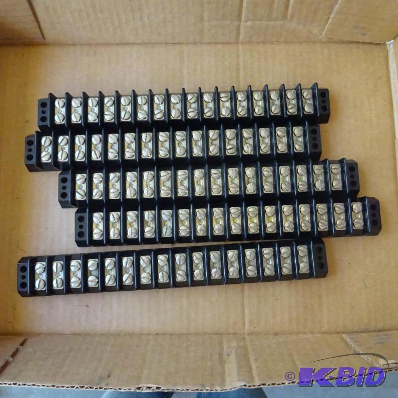 lot 204 image: Electrical Taps-5...