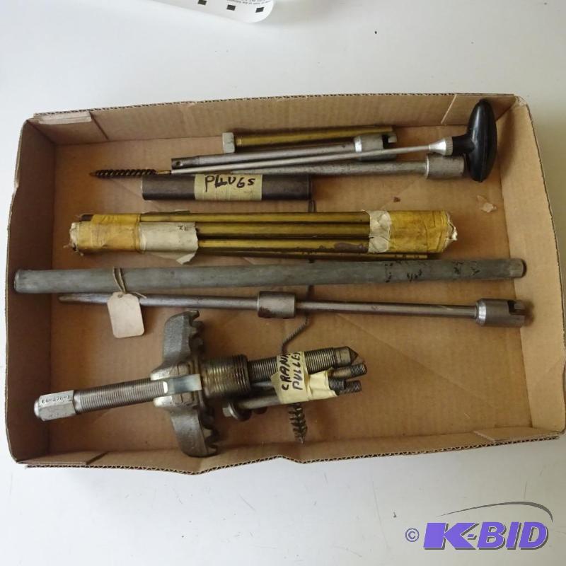 lot 214 image: Crank Puller, Brass Threaded Rods and Misc....