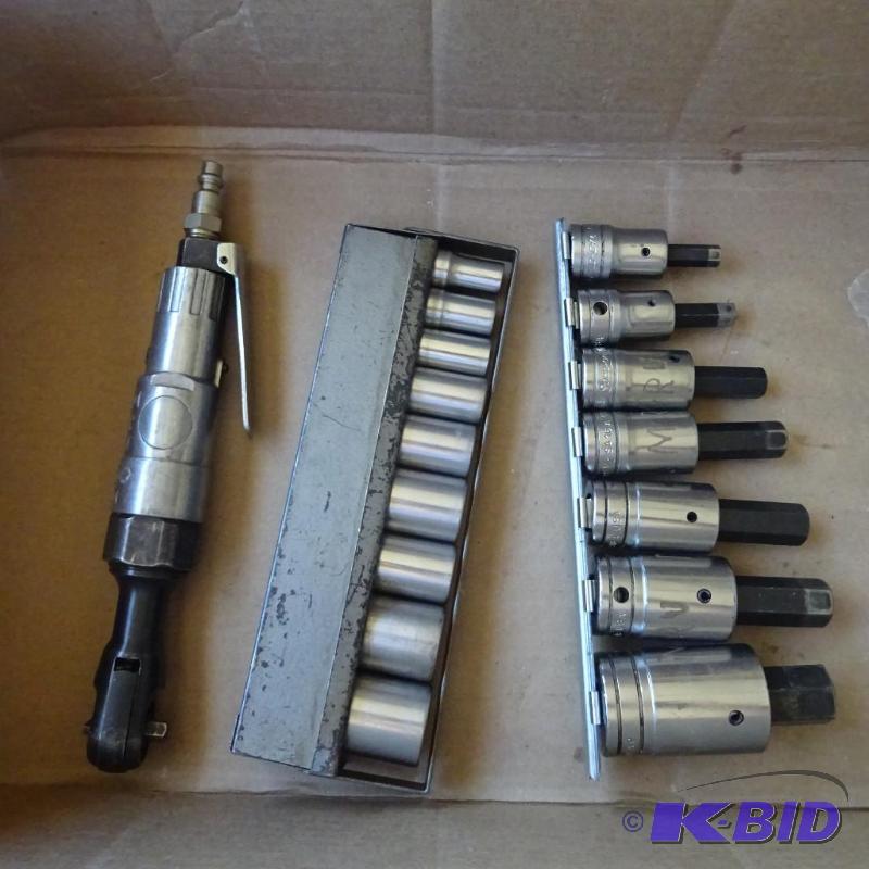 lot 235 image: Snap on allen wrenche sockets, Craftsman deep...