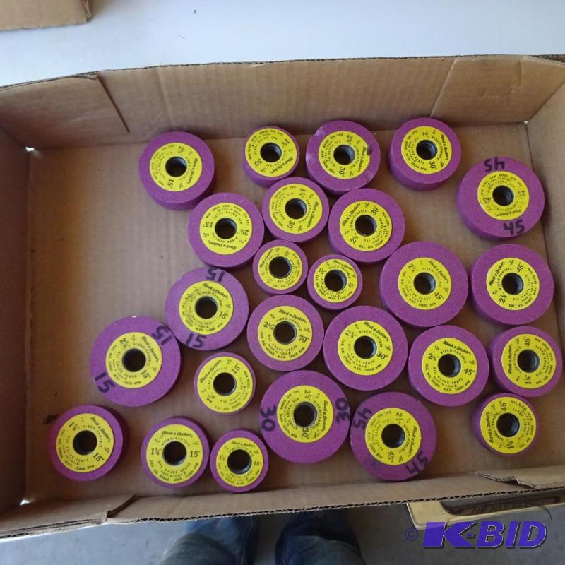 lot 243 image: Black and decker value grinding wheels - New...