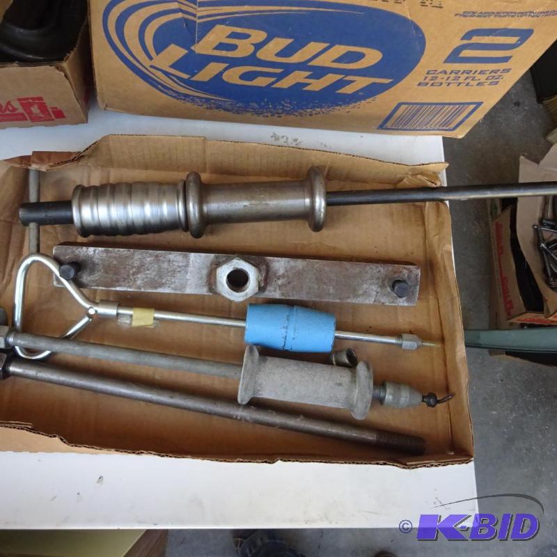 lot 288 image: Slide Hammers...