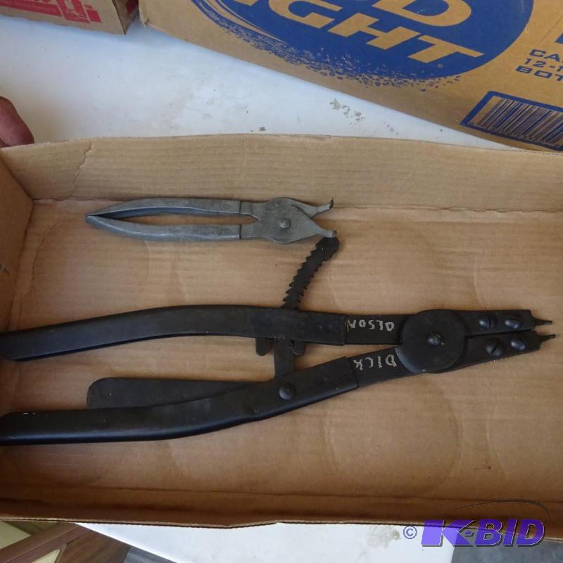 lot 289 image: 2-Snap Ring Pliers...
