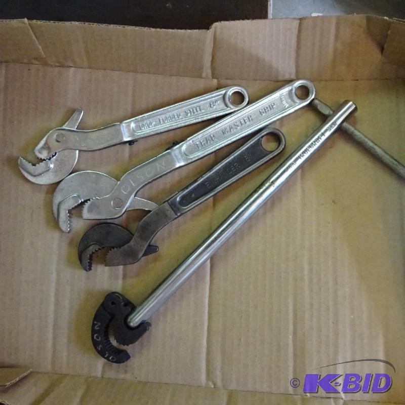 lot 338 image: 4-Plumbers Wrenches...