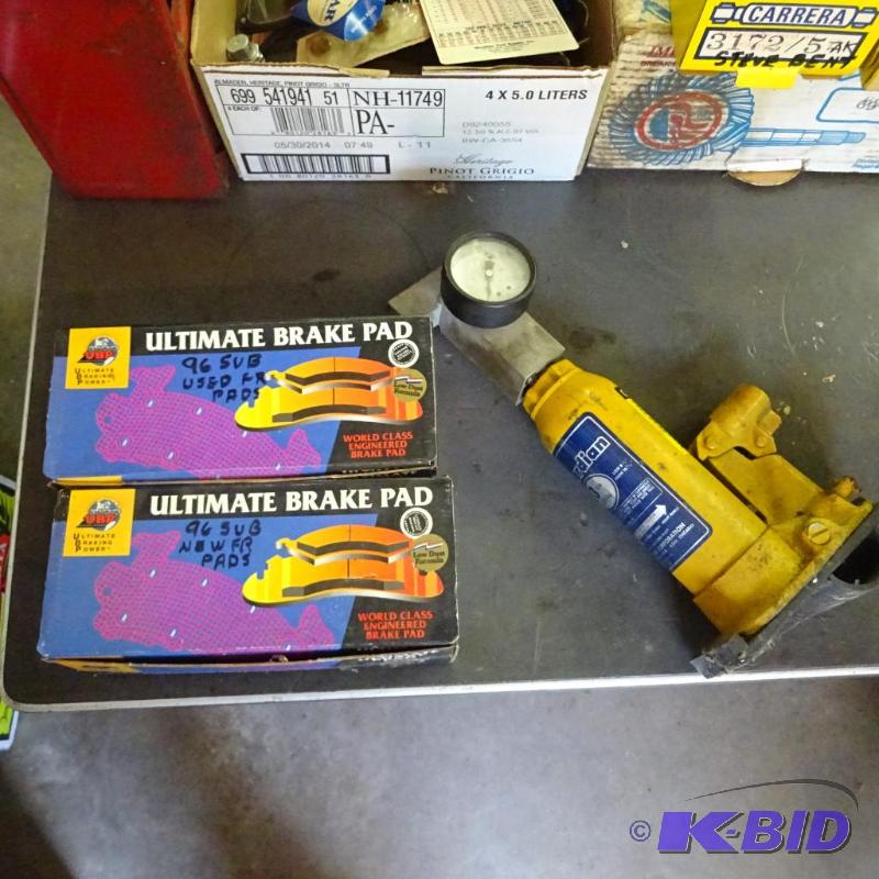 lot 389 image: New and Used Brake Pads, Hydraulic Jack 3 Ton...