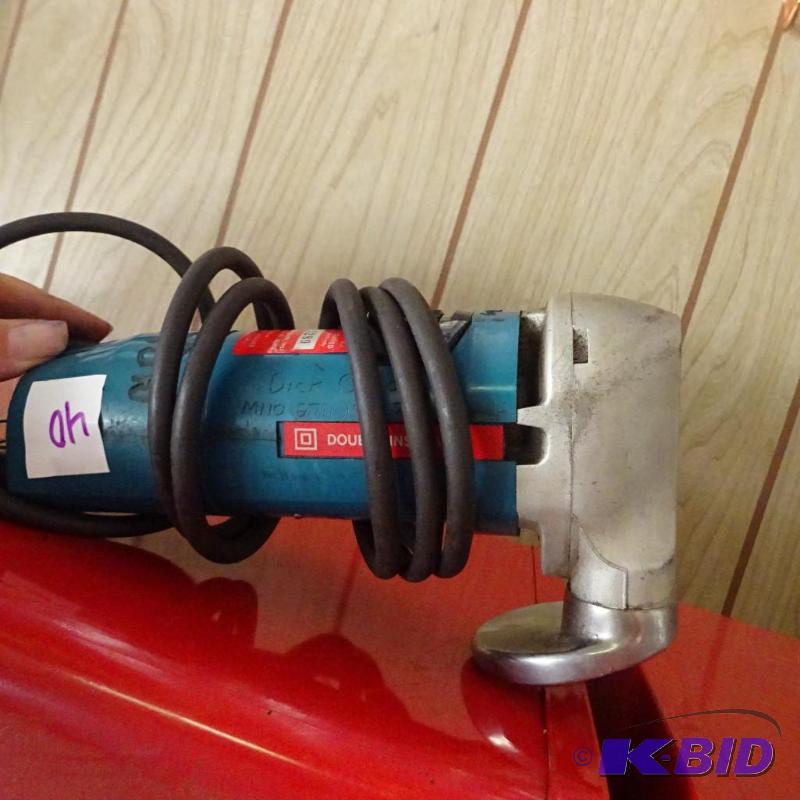 lot 40 image: Malco SMS-16 Sheet metal Cutter...