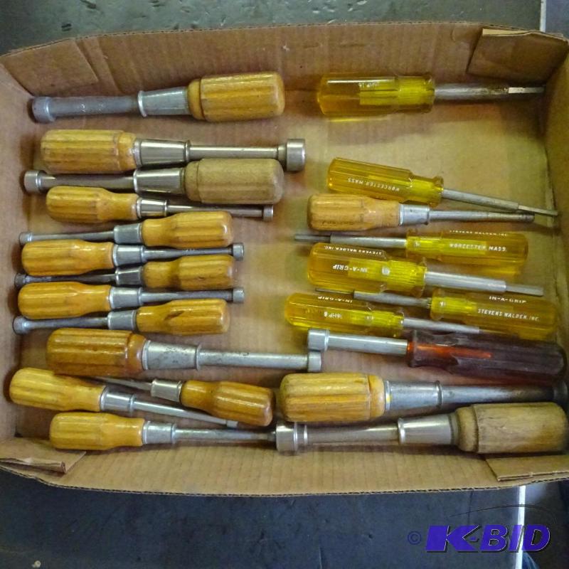 lot 405 image: Nut Drivers and Allen Drivers...