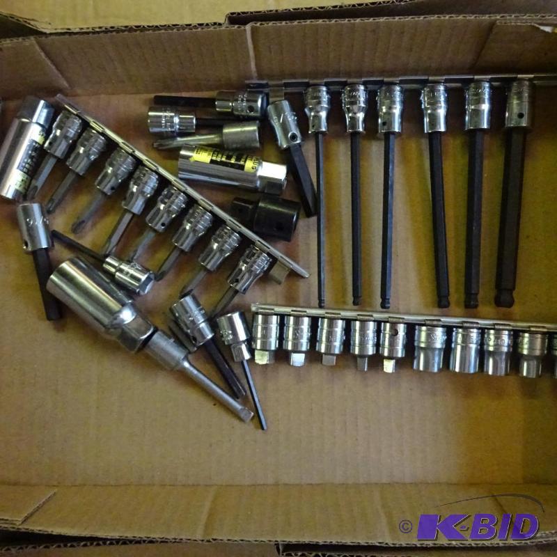 lot 407 image: Snap On Bit Drivers and Allen Drivers & S...