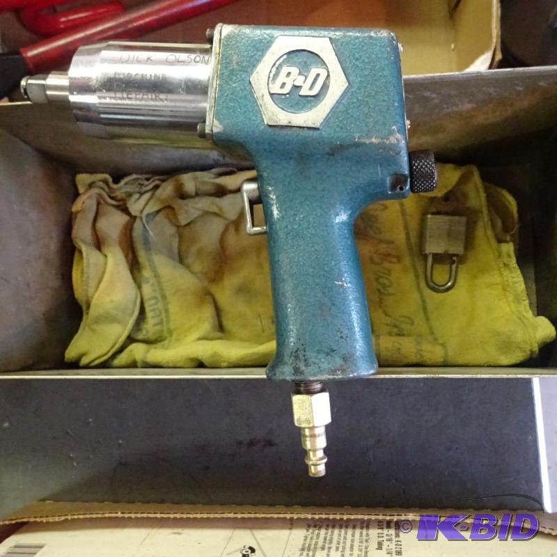 lot 419 image: Metal Box with Lock & Key Black & Dec...