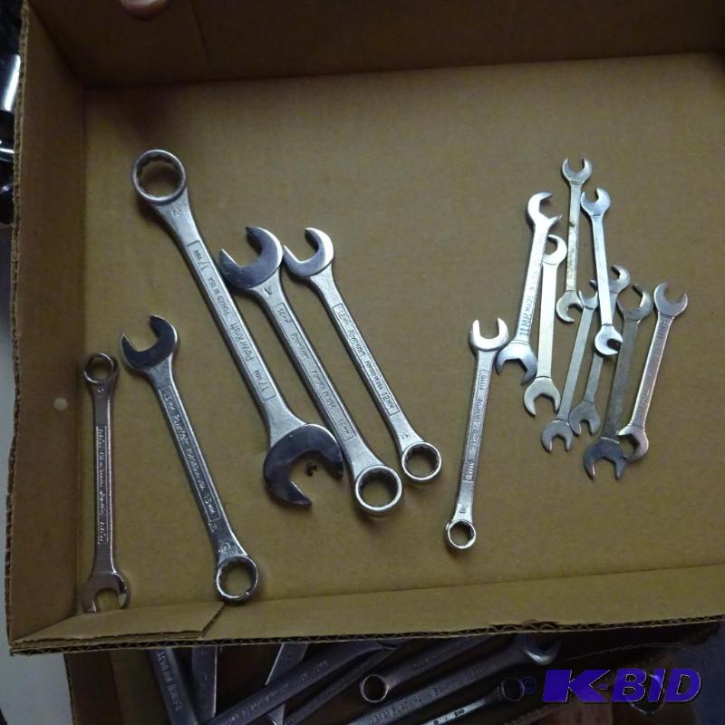 lot 428 image: Misc. Metric Wrenches...
